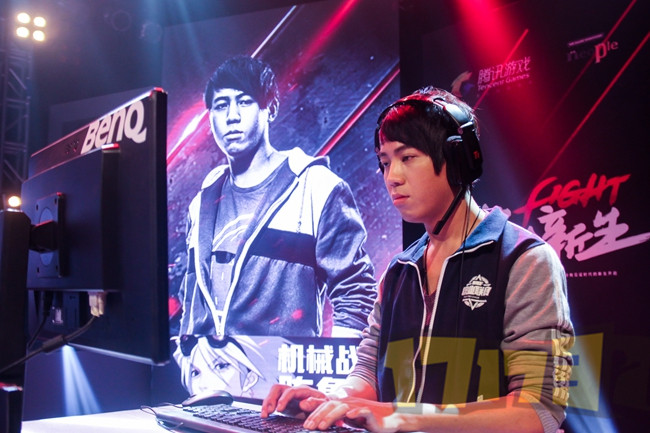 dnf凤凰羽老婆照片